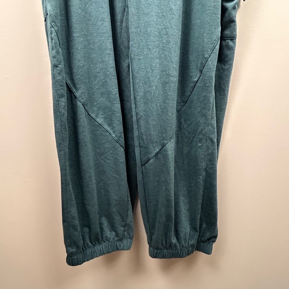 Halara jumpsuit overalls NWT size medium jade green soft drawstring pockets - Picture 7 of 12